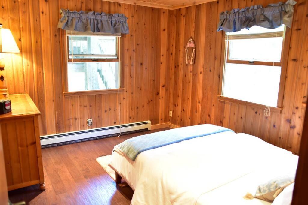 Quiet And Comfy 3Bed/2Bath - Chalet With Hot Tub. Cedar Dış mekan fotoğraf