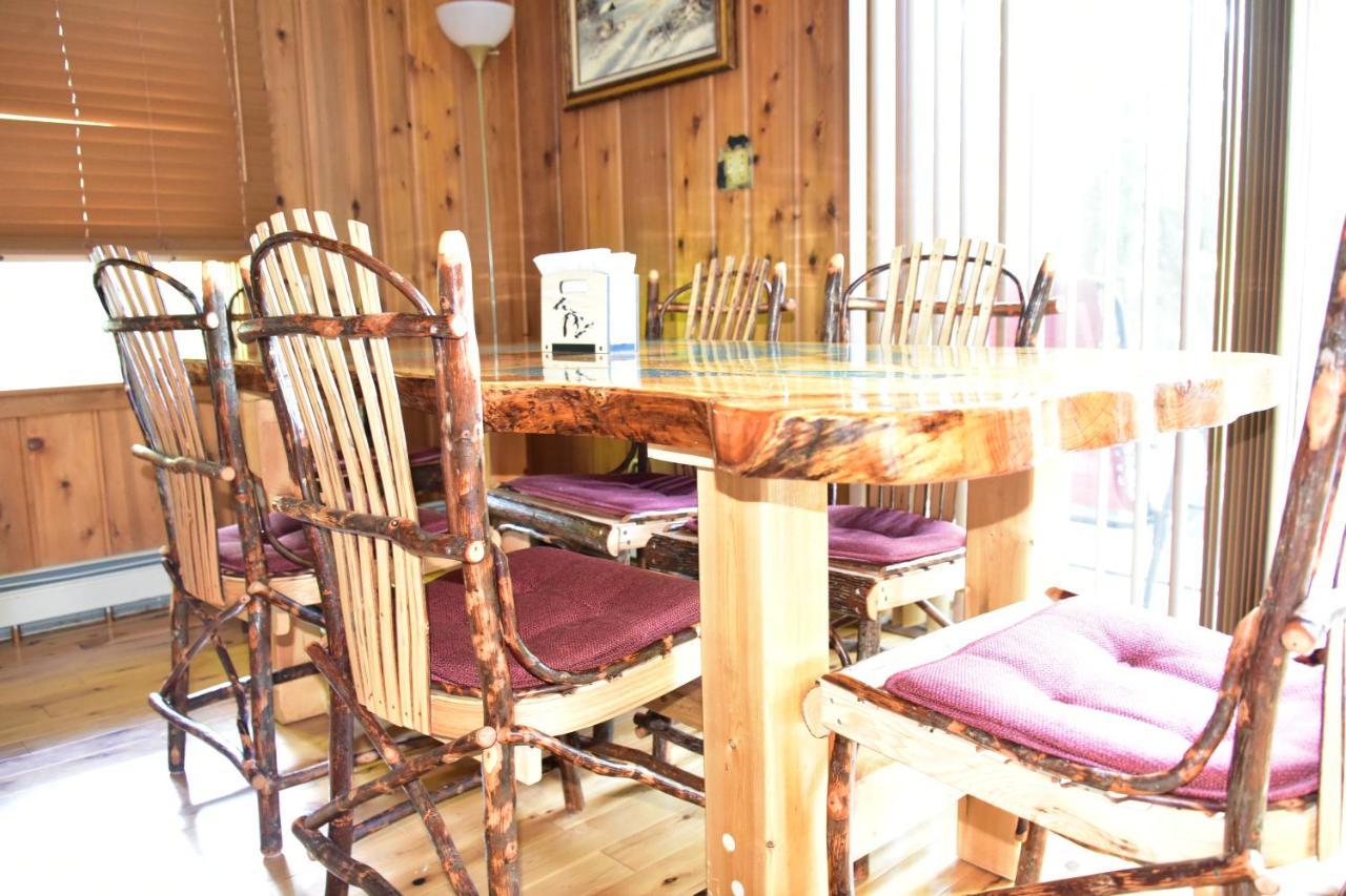 Quiet And Comfy 3Bed/2Bath - Chalet With Hot Tub. Cedar Dış mekan fotoğraf